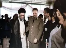 فیدل کاسترو به آیت‌الله خامنه‌ای: چرا به جای دست راست با دست چپ، دست دادید؟