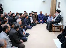 آیت‌الله خامنه‌ای در دیدار خانواده‌های شهدای خدمت: تشییع باشکوه شهدای خدمت نشان داد که ملت ایران زنده است
