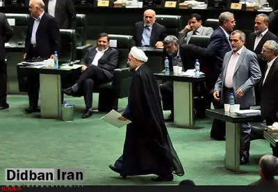 روحانی صحن مجلس را ترک کرد