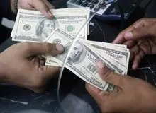 ادعای شبانه ارگان اطلاع‌رسانی وابسته به سپاه: آمدن همتی قیمت دلار را پایین آورد!