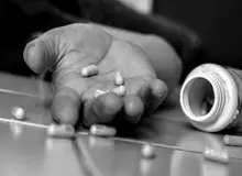 آمارهای مسئولان از خودکشی در ایران ترسناک شده است/۸۰  درصد از مسمومیت‌های دارویی تعمدی است
