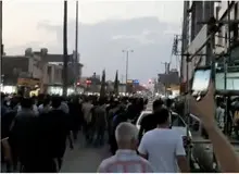 گزارشی میدانی از اعتراضات مردم خوزستان در گفتگو با یک جوان دهه هفتادی شهر ایذه/ اینجا عصرها «حکومت نظامی» می شود/ زخمی ها از ترس بازداشت به بیمارستان نمی روند/ ما جدایی طلب نیستیم و روی خاکمان غیرت داریم/ هیچ اسلحه‌ای در دست معترضان نبود