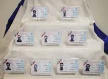 


همه افراد فاقد شناسنامه تا ۶ ماه آینده کارت شناسایی موقت دریافت می‌کنند