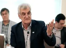 رییس اتحادیه املاک: در بانک مرکزی و شورای نگهبان صبح بیدار می‌شوند دستورافزایش قیمت ها را صادر می‌کنند / مشخص نیست  بر اساس چه سیاستی مملکت را اداره می‌ کنند/ دوست دارند مردم  عصبی کنند/ دشمنان داخلی ما خطرناک‌تر از دشمنان خارجی‌ هستند