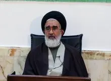 امام جمعه قم: کار ما در دانشگاه این است که دانشجویان را به صراط مستقیم هدایت کنیم