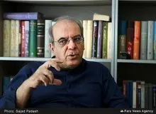 ناگفته‌های عباس عبدی از تسخیر سفارت آمریکا/احمدی‌نژاد مخالف بود