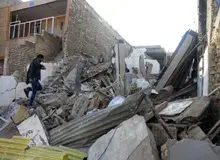 فرماندار اهواز: علت انفجار ساختمان بنیاد نخبگان نشت گاز بود / ساختمان به طور کامل ریزش کرد / معاون استاندار خوزستان: ساختمان خالی بود؛ حادثه تلفات انسانی نداشت