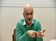 فرشاد مومنی: معیشت درست کنید، مردم خودشان بچه دار می شوند