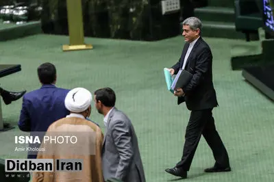 سوال از طیب نیا درباره ارائه لیست دارایی‌های ایران در خارج از کشور اعلام وصول شد

