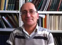 استاد دانشگاه تهران: به خاطرمهاجرت کاوه مدنی اشک ریختم/ مسئولان برای پژوهش و نخبگان،ارزش قائل نیستند
