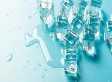 حل معمای ۱۶۶ ساله / چرا سطح یخ حتی قبل از ذوب‌شدن نیمه‌مایع است؟