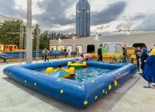 سقوط چند کودک از سرسره بادی در بوستان آب و آتش تهران/ ۵ تن مصدوم شدند