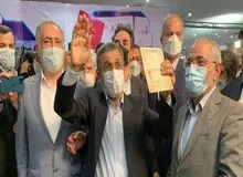 حامیان احمدی نژاد مقابل وزارت کشور : تا دکتر رو نبینیم آروم نمیگیگیریم/ درگیری احمدی‌نژادی ها با کارمندان وزارت کشور/ فیلم