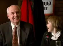 فیلم تبلیغ پیتزا توسط آخرین رهبر شوروی برای ۱۹۹۷ است/ فیلم