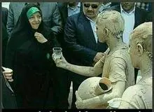  برای آنان که عکسی از اجرای تئاتری دانشجویان مینابی را به جای اعتراض جوانان اهوازی جا می زنند و یا آنانی که می پرسند ابتکار برای محیط زیست چه کرد؟