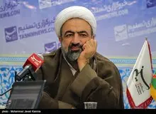 توصیه حسین شریعتمداری به رسایی و خبرگزاری نزدیک به سپاه: دشمن شاد‌کن نباشید