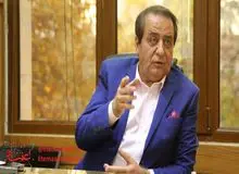 هجوم مردم به طلافروشی‌ها برای فروش طلا/ محمد کشتی آرای: دهک پایین برای تأمین امرار معاش و دهک بالا برای پاس کردن چک اقدام به فروش می کنند
