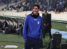 سرمربی پرسپولیس از مهاجم استقلال تعریف کرد