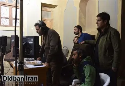 کارگردان معمای شاه: یک بازیگر قدیمی را برای بازی دعوت کردم؛ گفت بازی نمی کنم چون به دوران پهلوی ارادت دارم/ برخی از بازیگران گفتندما از وقتی «معمای شاه» را بازی کردیم به ما نقش ندادند؛ این بیمعرفتی است