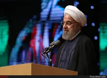 نباید به خاطر شعار عده‌ای، از میدان خدمت خارج شویم/ نشاط کار بد و حرامی نیست
/ از کسانی که به ناحق بلندگوهای بزرگ در دست دارند، نترسیم