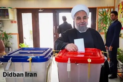 شوخی حسن روحانی با ۲ جوان در شعبه اخذ رأی