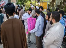 طلاب حوزه علمیه در بازار تهران دست به برپایی تجمع زدند (+عکس)
