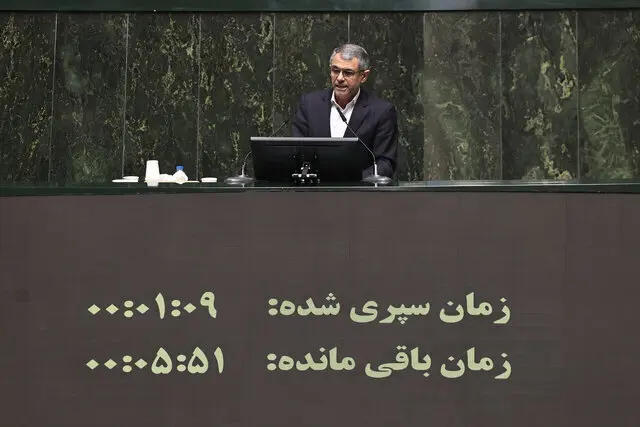 شعار ترکی نماینده اردبیل علیه خاندان پهلوی در صحن امروز مجلس / نایب رئیس مجلس: پهلوی بی شرف است