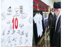 پیراهن تیم ملی فوتبال نوجوانان به آیت الله خامنه‌ای اهدا شد