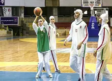 قدردانی دختران بسکتبالیست از دکتر سلطانی فر 