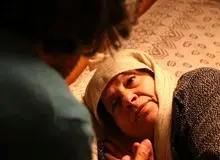 انتقاد شدید خواهر بابک خرمدین از صدور پروانه برای ساخت یک مستند/ آذر خرمدین: کارگردان مستند به من می گوید «هیاهو» نکن!/ تهیه کننده مستند گفت نیازی به اجازه شما نداریم!