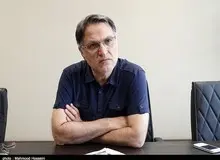 محمدرضا تاجیک: ما تنها کشوری هستیم که مرگ بر امریکا می گوییم، بیشترین نخبه را هم به امریکا می فرستیم
