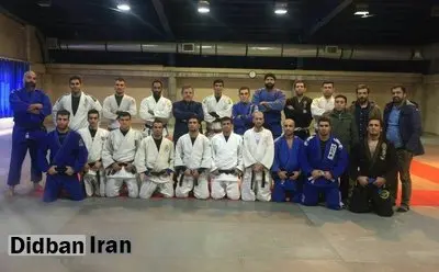 تیمی که با اتوبوس راهی مسابقات قهرمانی آسیا شد!