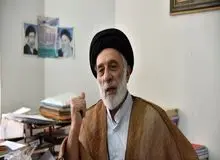 حجت الاسلام خامنه ای: حاکمیت اجازه نمی دهد کسی برای «رفع حصر» کاری بکند/ مرحوم پدرم انقلابی نبود و در جریانات سیاسی قبل از انقلاب دخالتی نمی کرد

