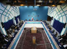 اعتراف ارگان رسانه ای اصولگریان به ضعف تیم رسانه ای دولت؛ تیم  رسانه ای دولت نمی‌تواند هم مرزبندی با برخی رسانه ها داشته باشد هم روز حادثه از آنها کمک بخواهد