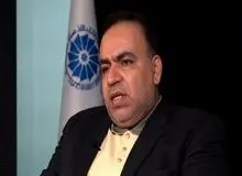 سنجابی، دبیرکل اتاق مشترک بازرگانی ایران و عراق: تفاوت بین ارز ترجیحی و ارز معاملاتی بیش از ۴۰ هزار تومان است/ «انفجار پیجرها» در اقتصاد ایران اتفاق افتاده است/ دکترای دور زدن تحریم‌ها را داریم/ هنوز هم ۲۰ درصد رانت در نرخ ارز وجود دارد