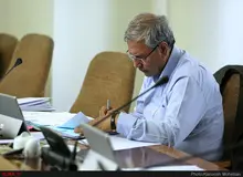 کنایه سخنگوی دولت به ابراهیم رئیسی/ ربیعی:  اگر منظور از دولت مردمی، سیاست توزیعی و بازتوزیعی بدون درآمد است این یعنی  مردم‌ستیزی!