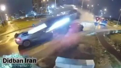 پرواز واقعی یک مرسدس بنز در خیابان / معجزه‌ای که جان راننده را نجات داد/ عکس و فیلم