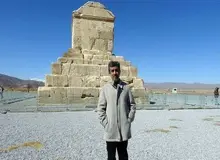 محمود احمدی‌نژاد از مقبره کوروش بازدید کرد + تصاویر