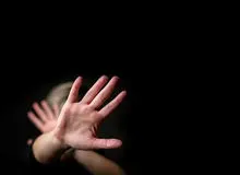 وکیل پایه یک دادگستری و فعال حوزه زنان:  قتل های ناموسی در قوانین ما اصلا به رسمیت شناخته نمی‌شوند/ تا قانون اصلاح نشود فرهنگ تغییر نمی کند/ قتلهای ناموسی به درخواست پدر انجام می‌شود بر گردن می‌گیرد