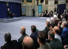 محمود احمدی نژاد غایب بود /کدام چهره های سیاسی در دیدار رمضانی با رهبر انقلاب حضور داشتند؟