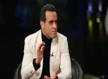 پاسخ جالب «پیشکسوت فوتبال کشورمان» به توییت یک کاربر حامی دولت/ علی کریمی: من با عرق ریختن یک خانه ساخته ام نه مثل شما با رانت و..

