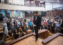 بهروز نعمتی: رییس قوه قضاییه به موضوع لغو سخنرانی مطهری ورود کند