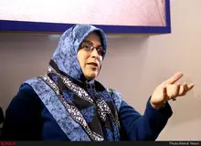 به همان میزانی که احمدی نژاد در سخنرانی  مصونیت دارد فعالان سیاسی دیگر هم باید مصونیت داشته باشند/ رفتارهای برخی مسئولان یک بام و دو هواست 