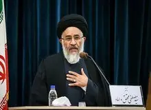  آیت‌الله محقق داماد: زمانی قم یک شهر آکادمیک بود؛ نه شهر مقدس‌بازی و مقدس مآبی/مردم به جای آن‌که از هم‌لباسانِ من گله‌مند شوند، از اصل دین گله‌مند شده‌اند/ کاندیدای ریاست جمهوری باید کلیات علم اقتصاد را بلد باشد