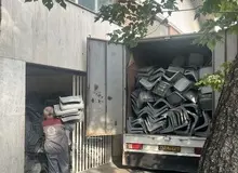 صندلی های آزادی به ورزشگاه شیرودی رسید
