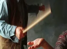 تنبیه بدنی دانش‌آموز مشهدی در دست بررسی است/ اخراج معلم قطعی است