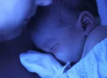 روایت والدینی که اقدام به کاهش بیلی روبین با طب سنتی کردند!