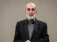 حسین شریعتمداری: کسانی که از مذاکره با آمریکا دَم می‌زنند شناسنامه ایرانی و شناسه آمریکایی دارند!