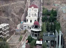 تکنیک دلال‌ها برای فروش ملک؛ اینجا خانه علی دایی یا خاندان هاشمی است1