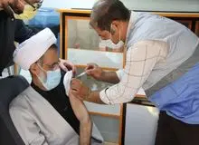 استقبال از تزریق واکسن در قم بسیار پایین بود/ ضعف اعتماد عمومی و ایجاد دوقطبی طب سنتی و نوین از جمله دلایل استقبال کم از واکسیناسیون است
